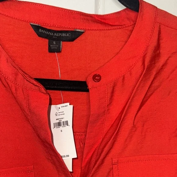 Banana Republic Red Sleeveless Blouse - Picture 2 of 5